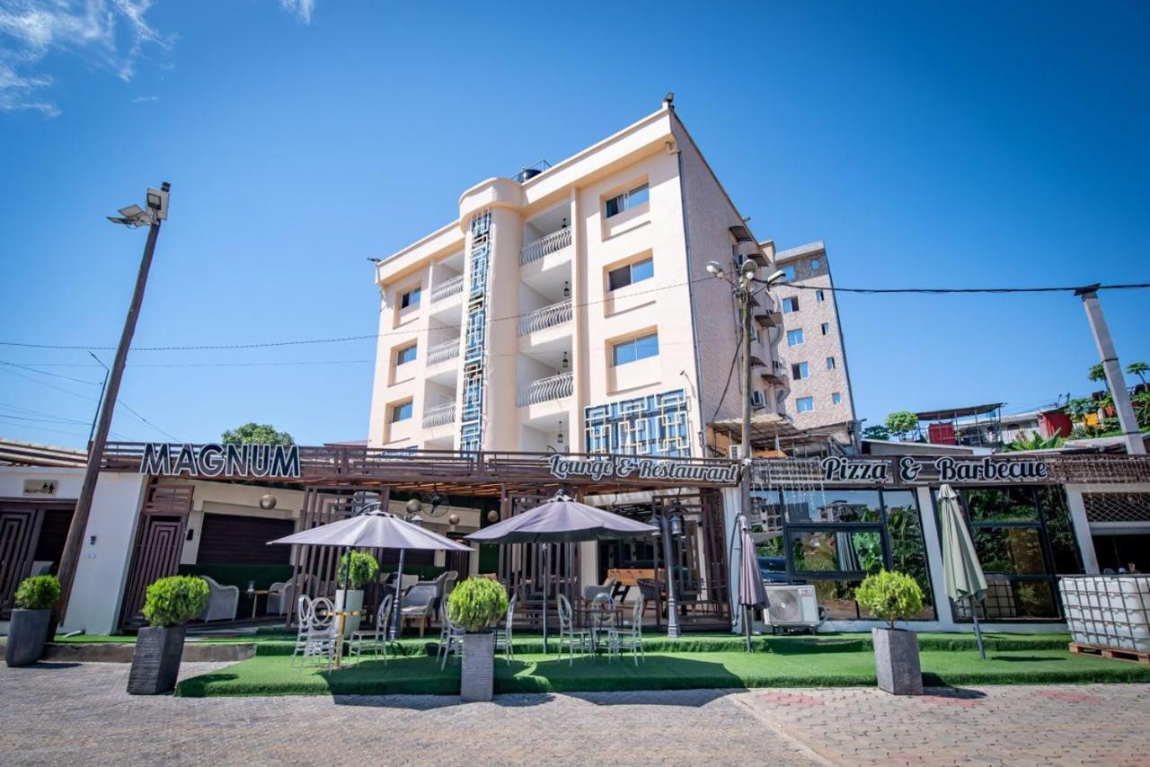Villa Magnum Ντουάλα Εξωτερικό φωτογραφία